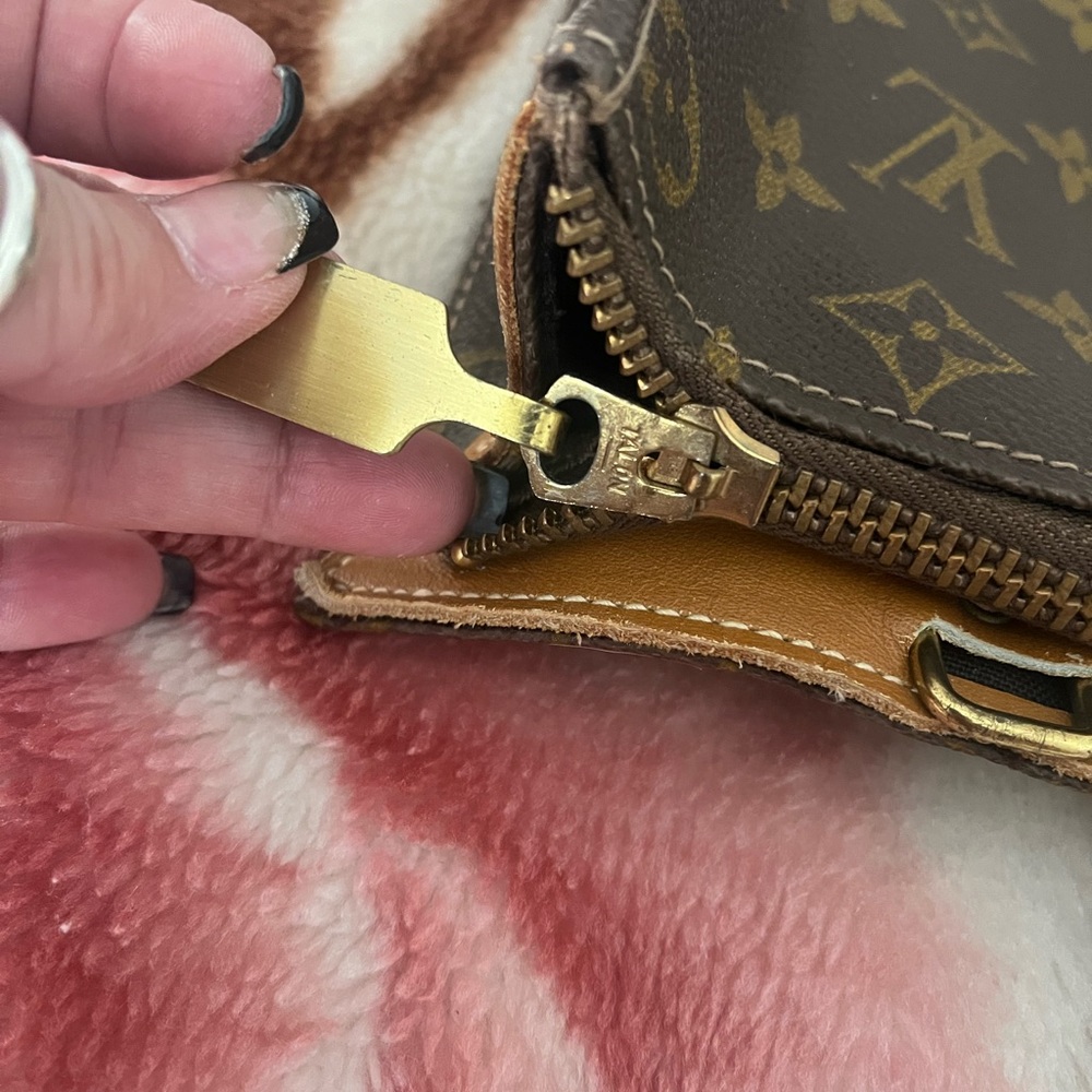 Louis Vuitton Monogram laptop bag - Picture 2 of 14